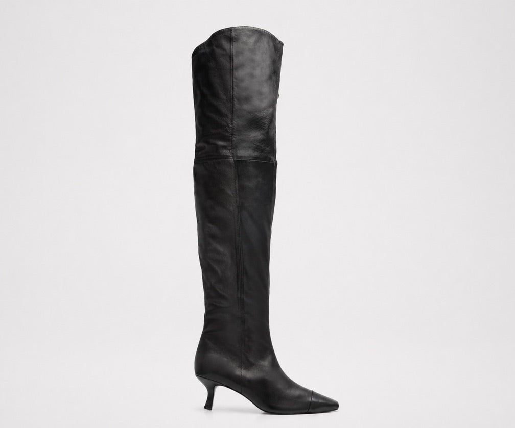 Bota Cult Gaia Preta 39
