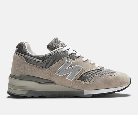 Tênis New Balance 42
