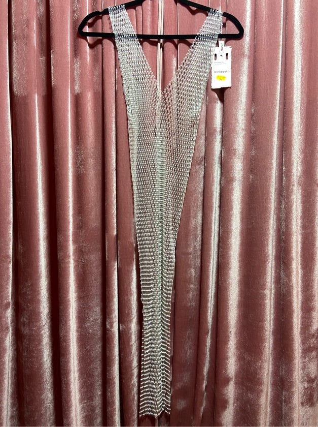 Vestido de Tela com Strass