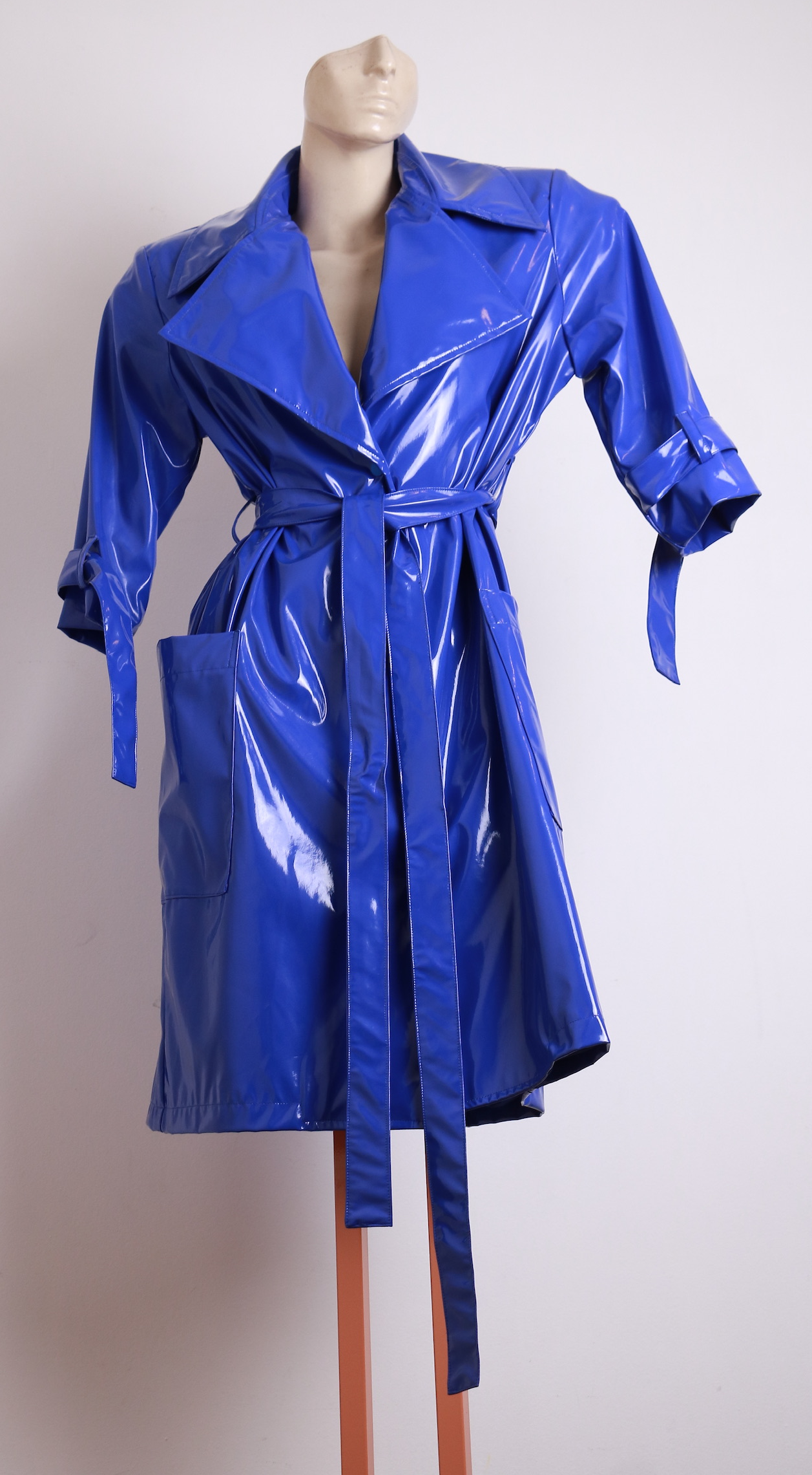 Trench Coat Verniz Azul