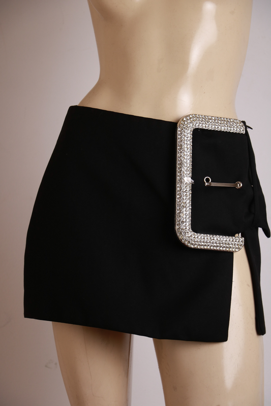 Saia Preta com Maxi Fivela