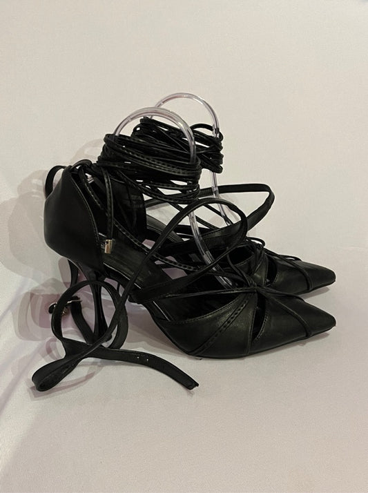 Sapato Preto com Amarração 37