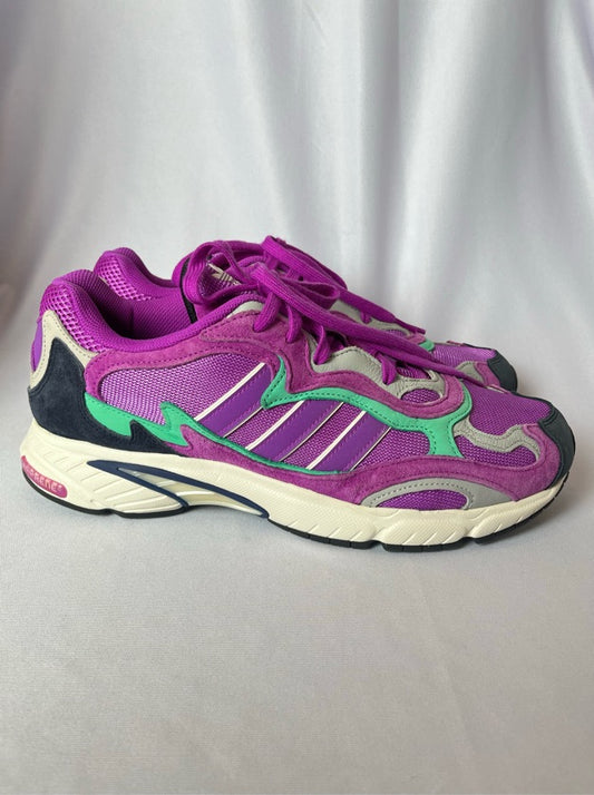 Tênis Adidas 44