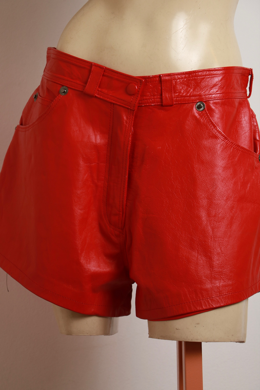 Shorts de Couro