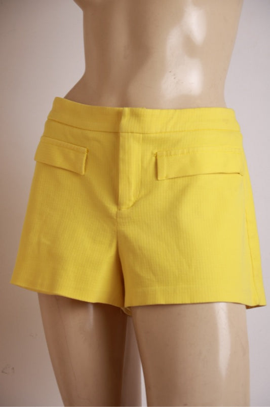 Shorts Amarelo