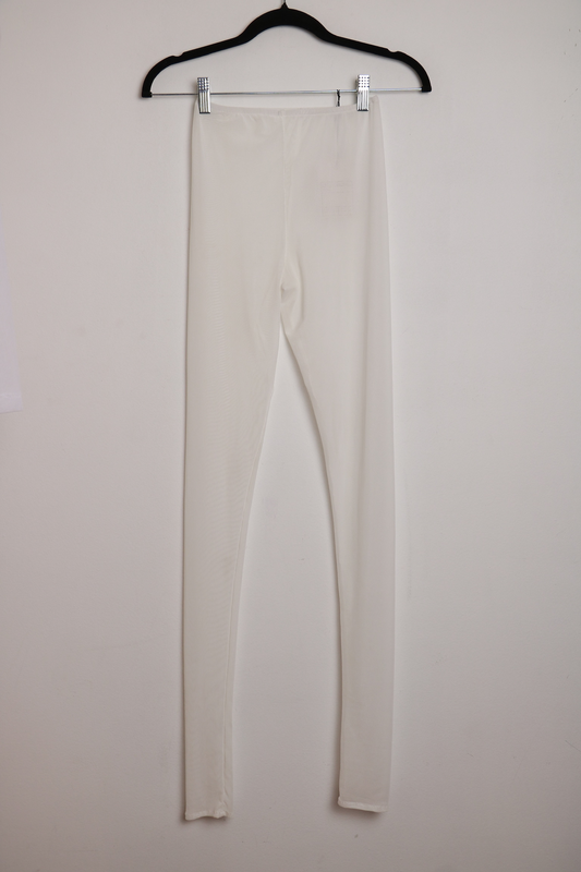 Calça Branca de Tule