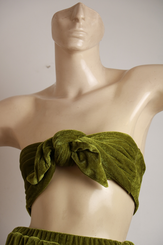 Top de Veludo Verde Omighty