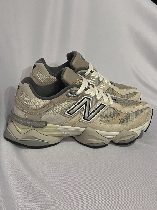 Tênis New Balance 9060 37