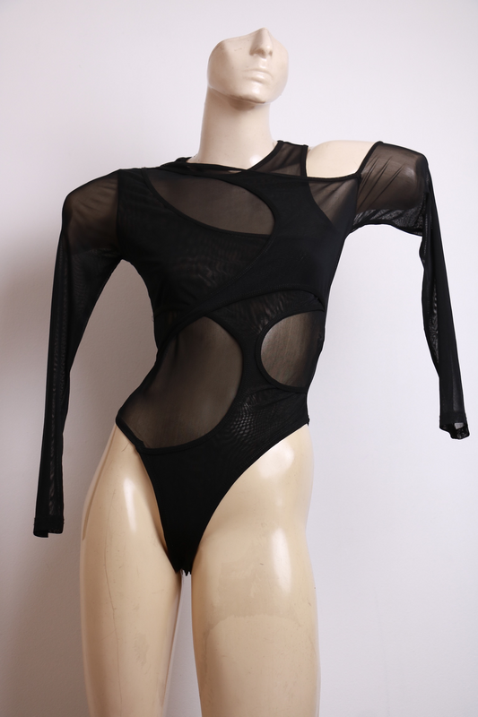 Body de Tule Preto com Recortes