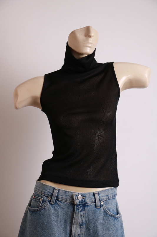 Blusa com Gola Alta